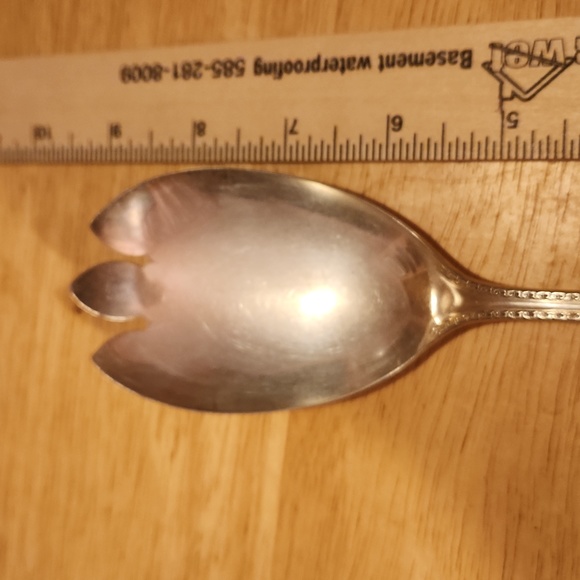 Vintage Wm A Rogers AA Silver Plate Forked Salad Serving Spoon - Picture 2 of 5